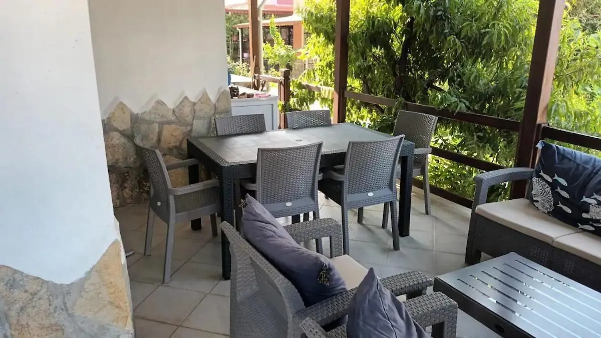Kusadasi Davutlar'Da Huzur Rahat Ve Konfor Bir Arada Aydin 0*,